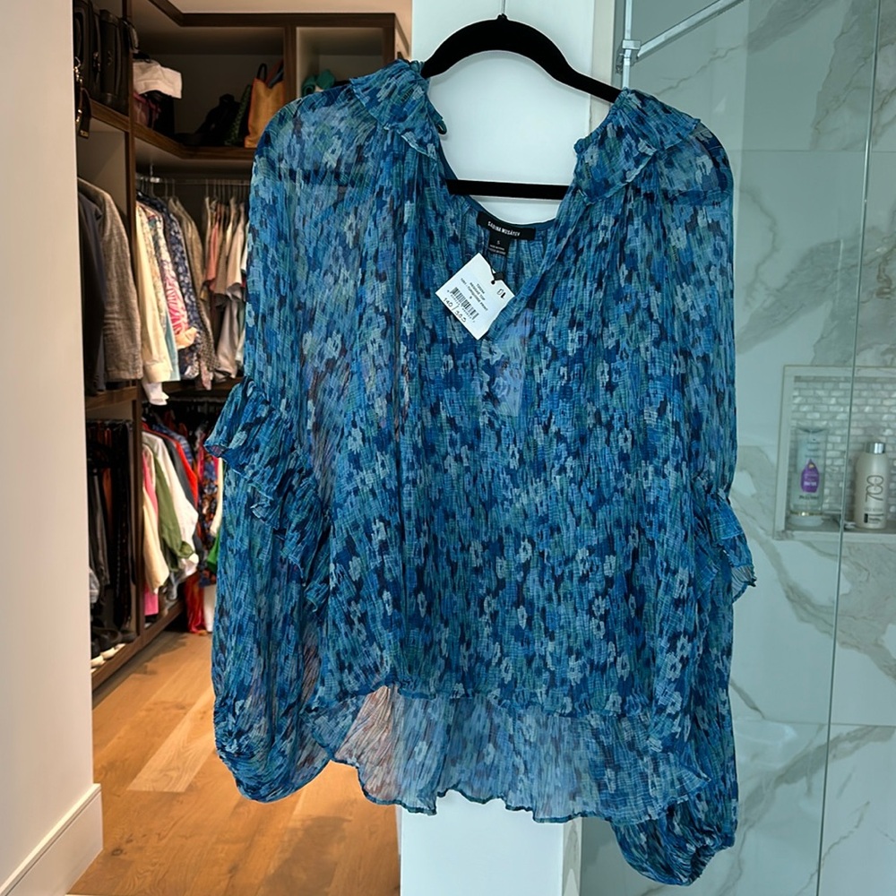 NWT multi blue flowered blouse.